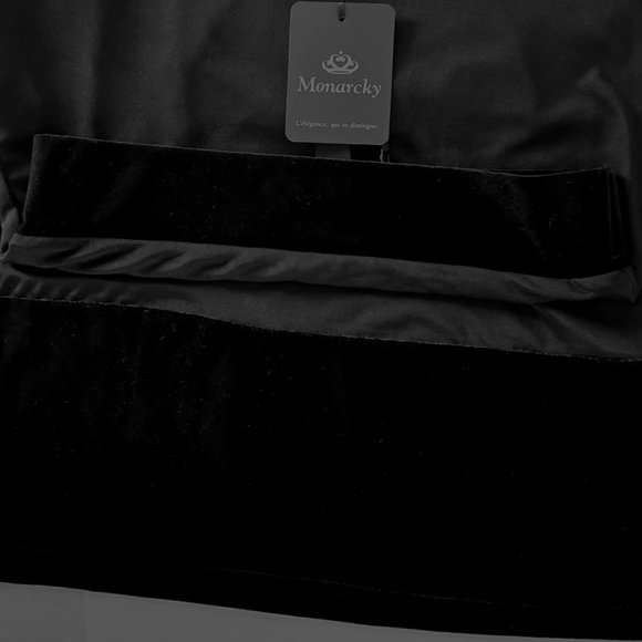 MONARCKY CANADIAN designer NWT skirt Sz S BLACK VELVET TRIM on mesh formal - Picture 5 of 10